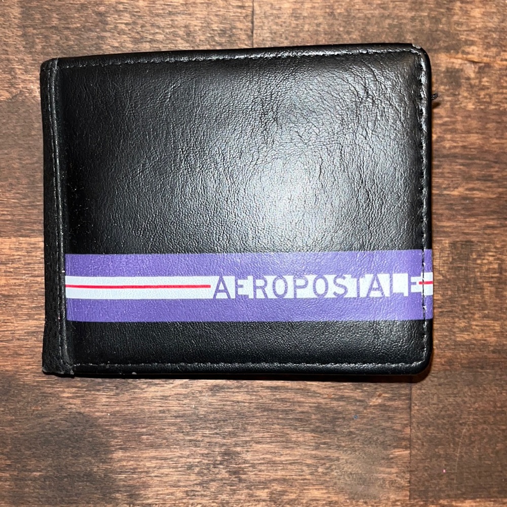 NWOT Boys Aeropostale Black with Blue Stripe Wallet